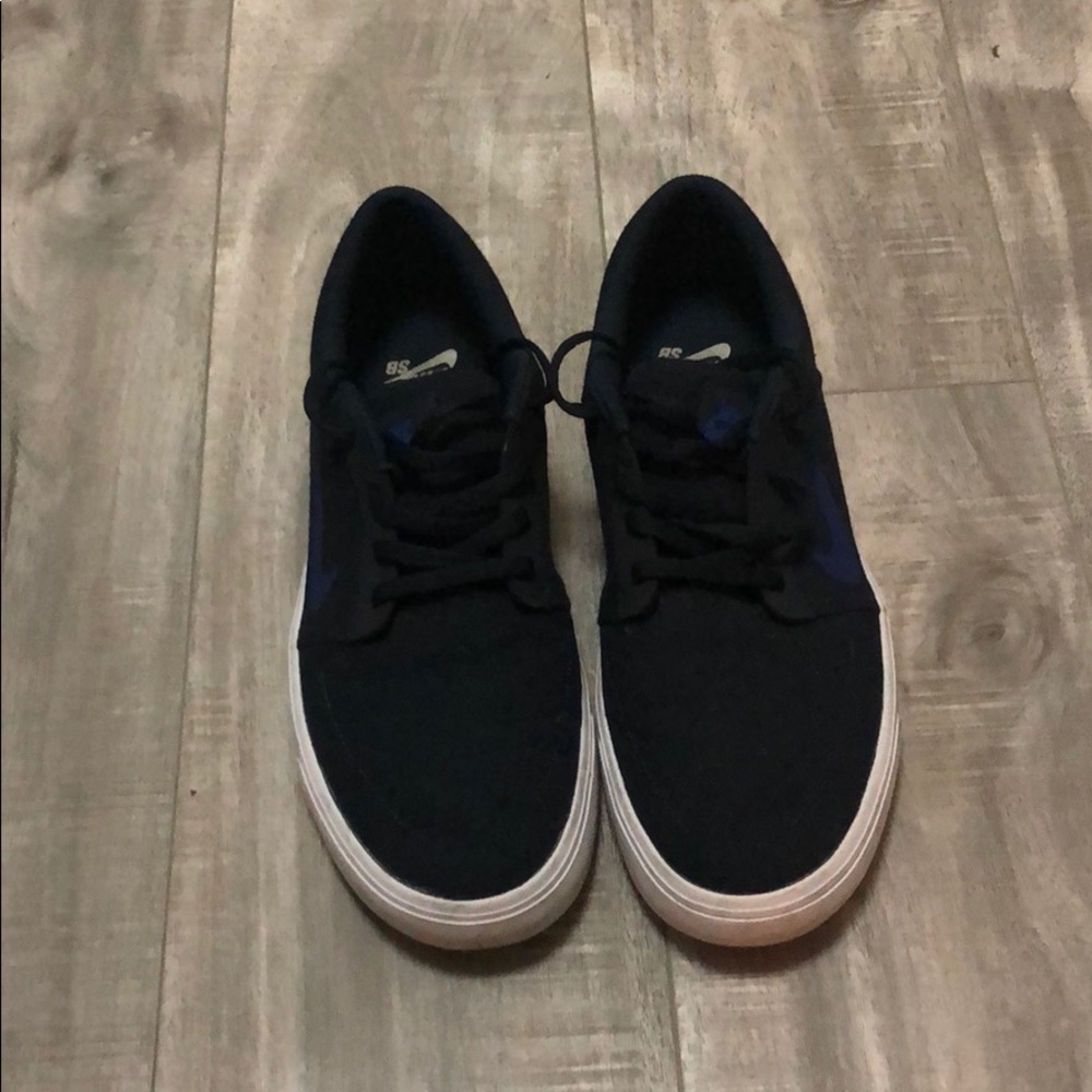 Nike SB shoes size 9 US.